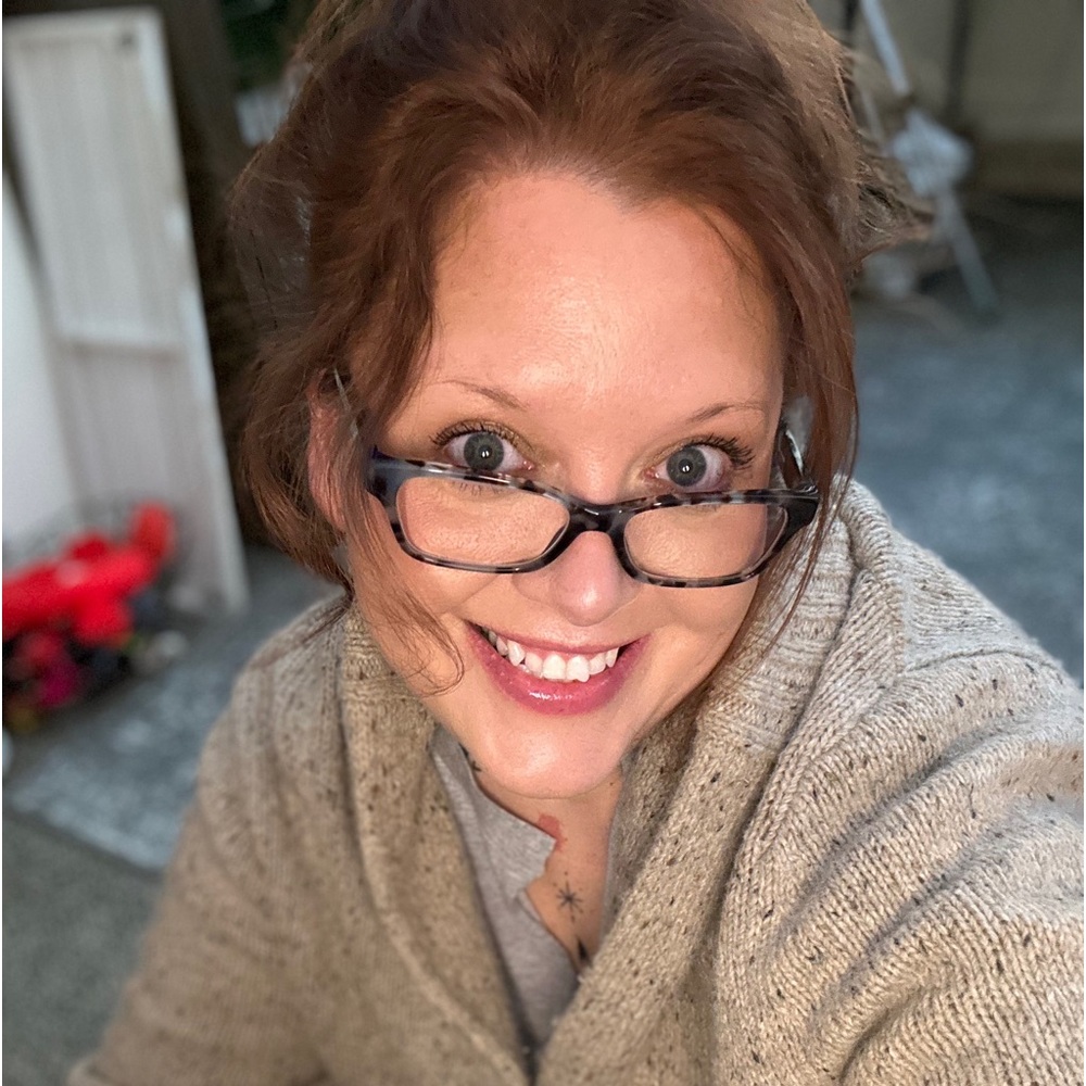 Meet your Posher, Daniella